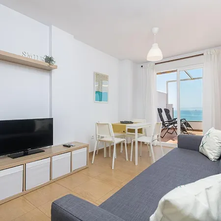 Wintowinrentals Amazing Front Sea View & Relax