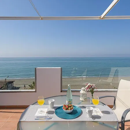 Apartmán Wintowinrentals Amazing Front Sea View & Relax