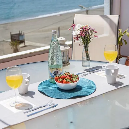 Wintowinrentals Amazing Front Sea View & Relax